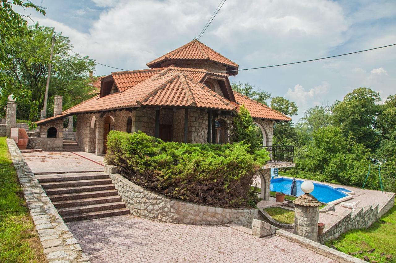 Exclusive House Legacy Villa Smederevo Luaran gambar